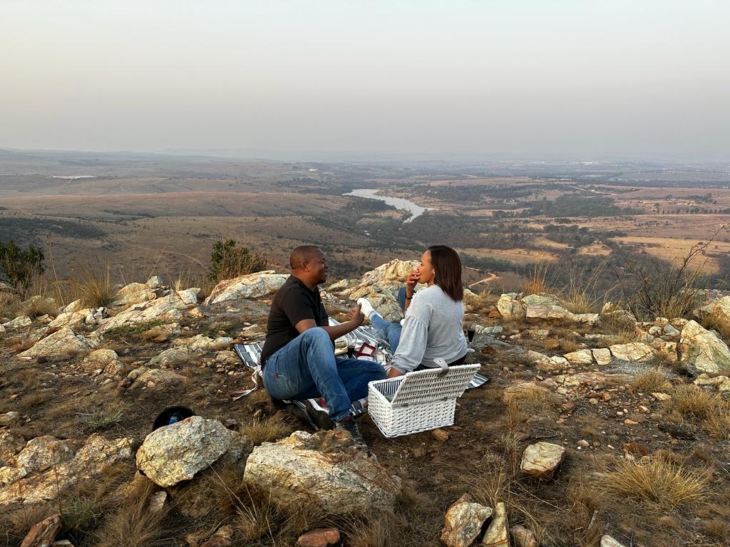 Mountain top helicopter picnic luxury romance package Helivate