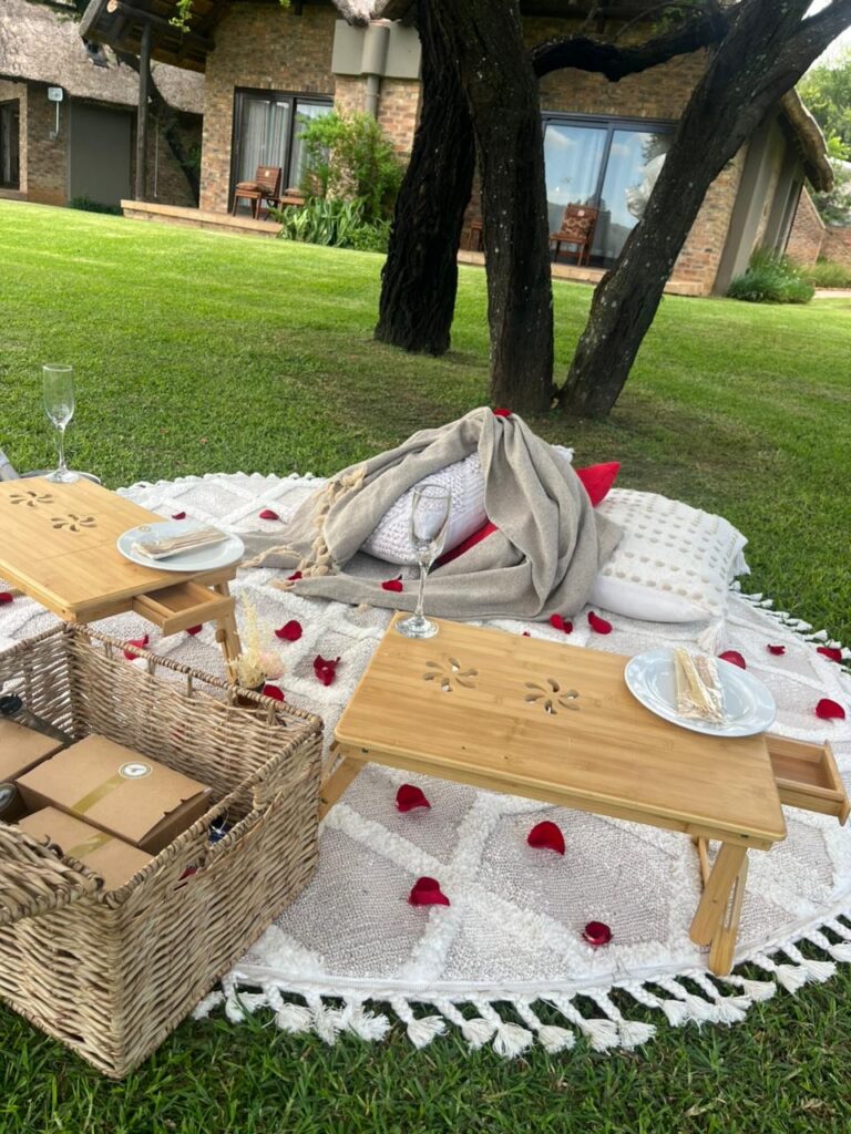 Heli romantic picnic flight Johannesburg luxury anniversary package