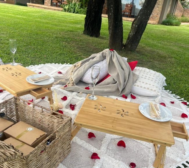 Heli romantic picnic flight Johannesburg luxury anniversary package