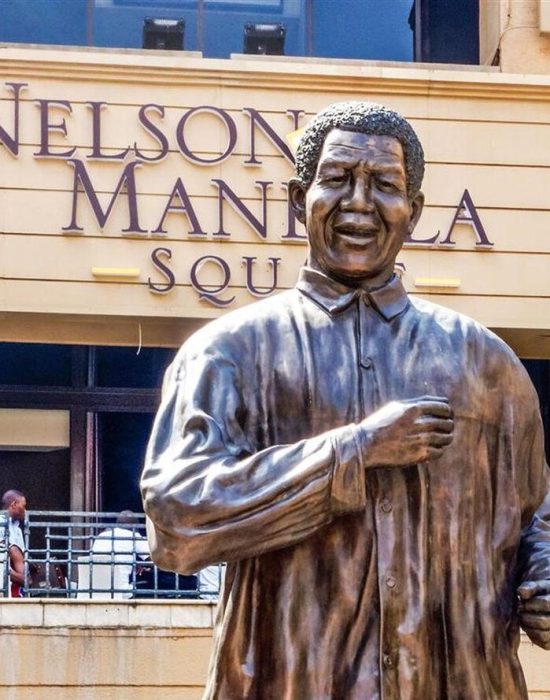 nelson-mandela-square-sandton-johannesburg.617cb6ce